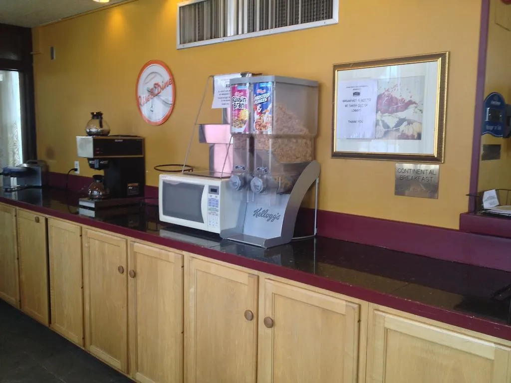Rodeway Inn & Suites Denver