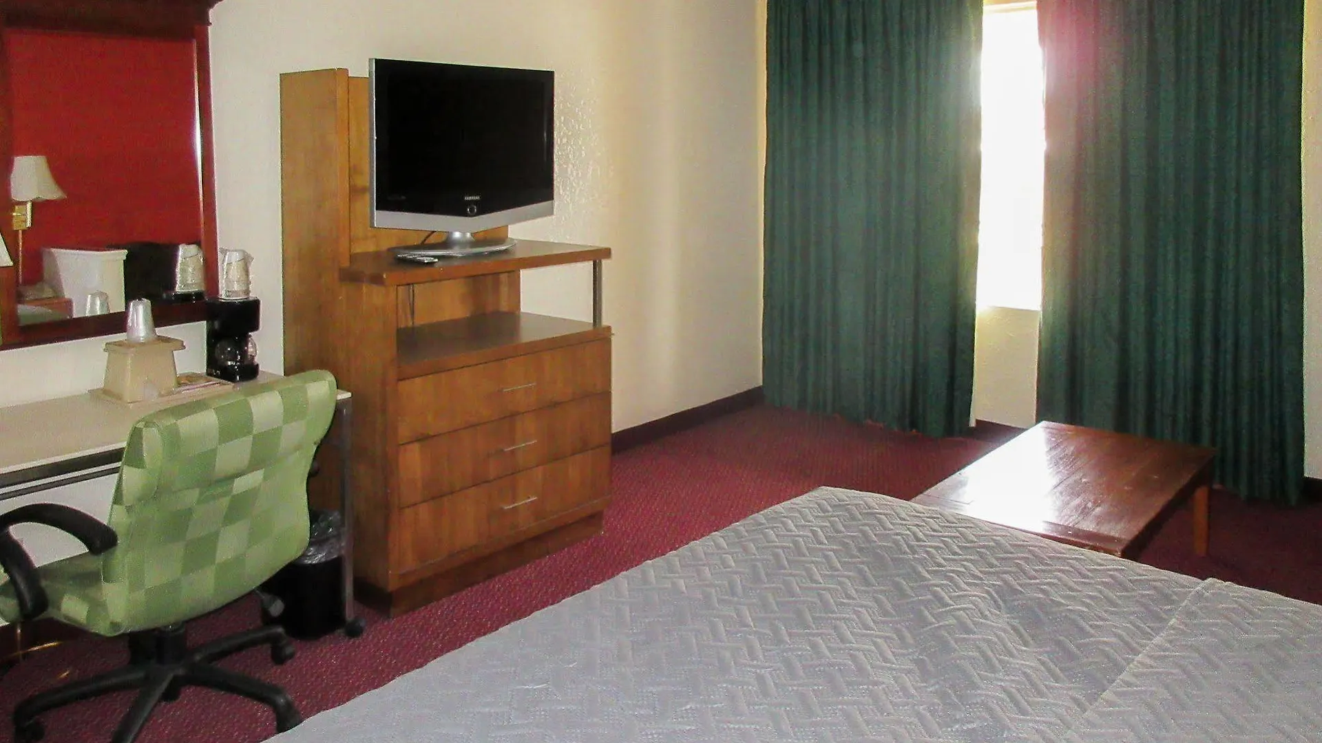 Rodeway Inn & Suites Denver
